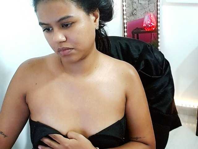 Shawnycarson live cam on BongaCams