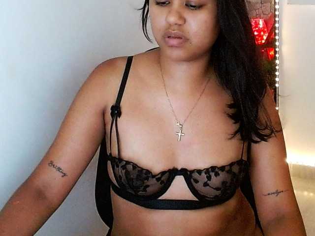 Shawnycarson live cam on BongaCams