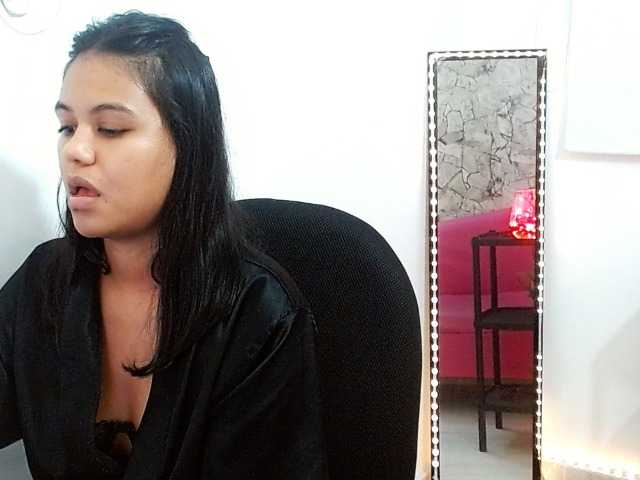 Shawnycarson live cam on BongaCams