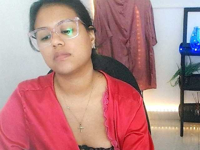 Shawnycarson live cam on BongaCams