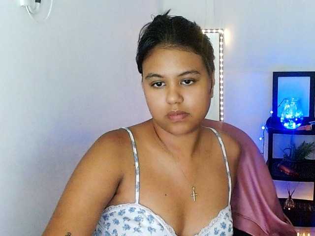 Shawnycarson live cam on BongaCams