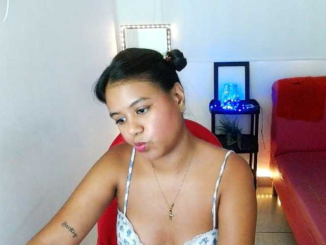 Shawnycarson live cam on BongaCams