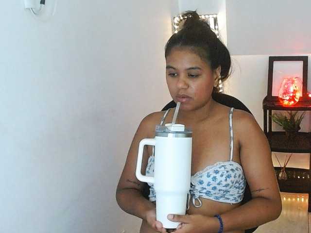 Shawnycarson live cam on BongaCams