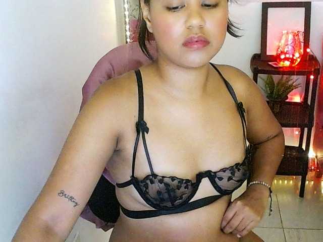 Shawnycarson live cam on BongaCams