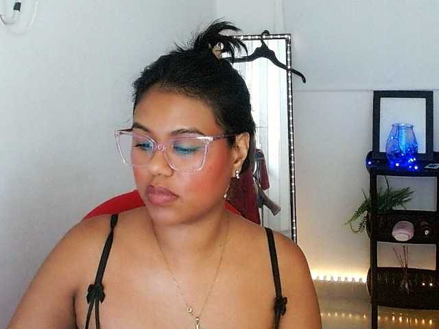 Shawnycarson webcam bongacams model stream image