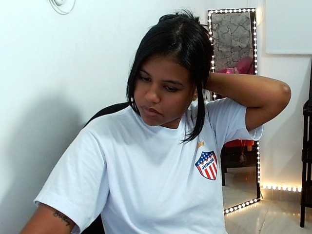 Shawnycarson live cam on BongaCams