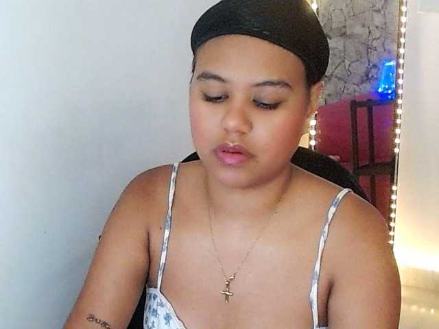 Shawnycarson live cam on BongaCams