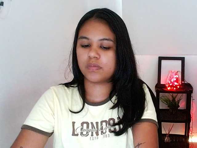 Shawnycarson live cam on BongaCams