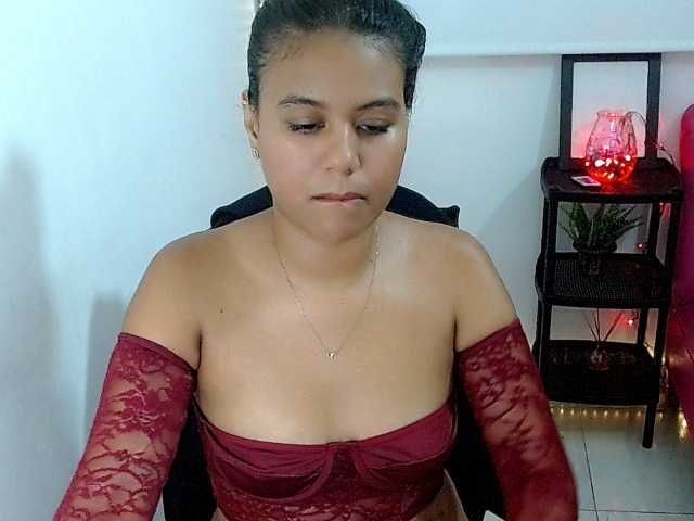 Shawnycarson live cam on BongaCams