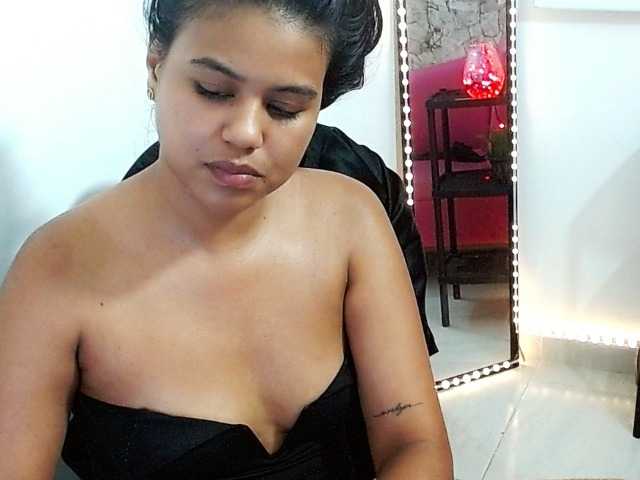 Shawnycarson live cam on BongaCams