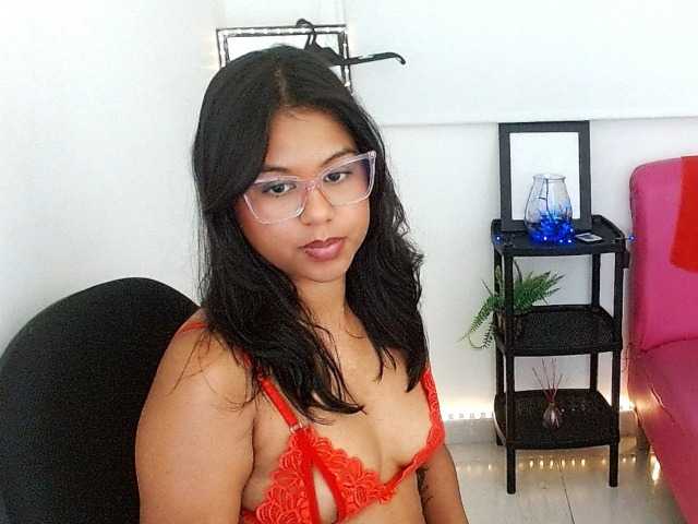 Shawnycarson live cam on BongaCams
