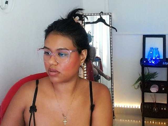 Shawnycarson webcam bongacams model stream image