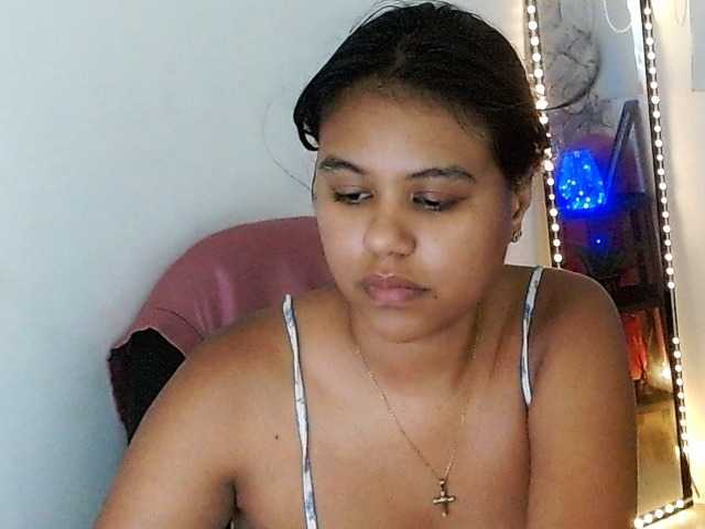 Shawnycarson live cam on BongaCams