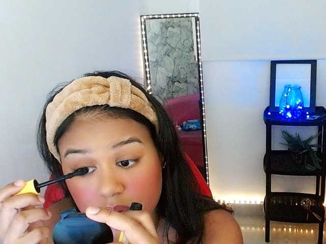Shawnycarson live cam on BongaCams