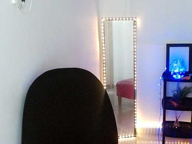 Shawnycarson live cam on BongaCams