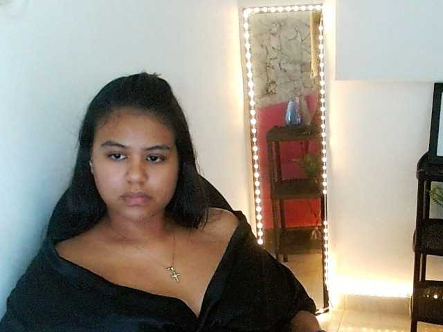 Shawnycarson live cam on BongaCams