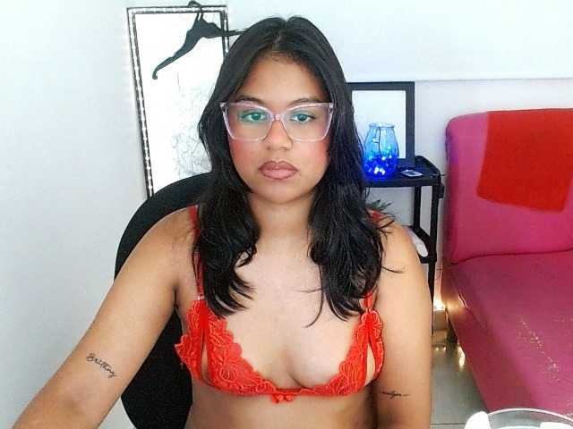 Shawnycarson live cam on BongaCams