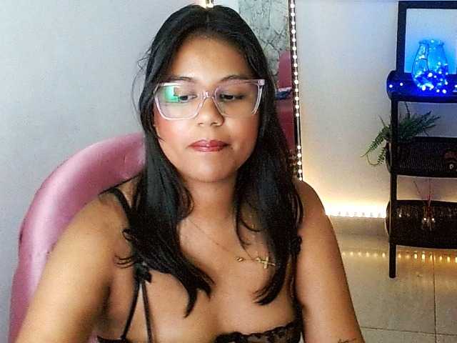 Shawnycarson live cam on BongaCams