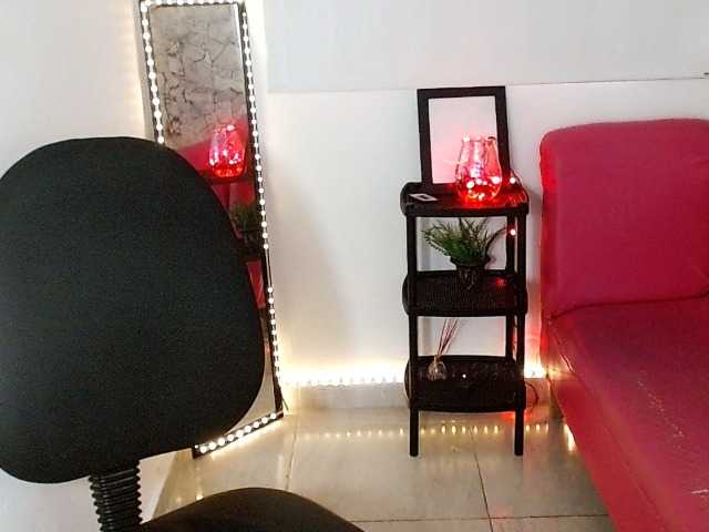 Shawnycarson live cam on BongaCams