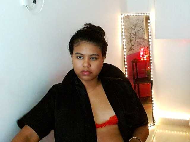 Shawnycarson live cam on BongaCams