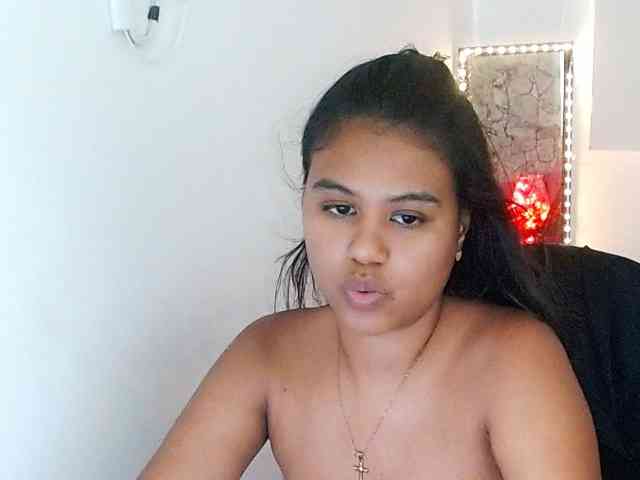 Shawnycarson Live Webcam on BongaCams