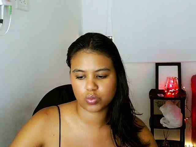 Modèle: Shawnycarson