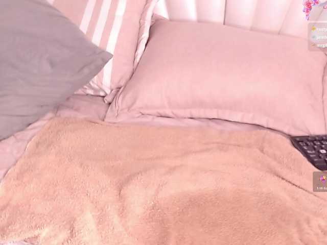 Jahzara live cam on BongaCams