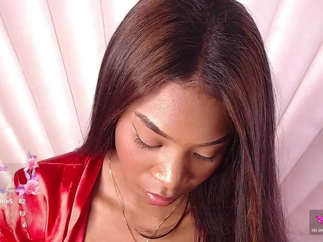 Jahzara live cam on BongaCams