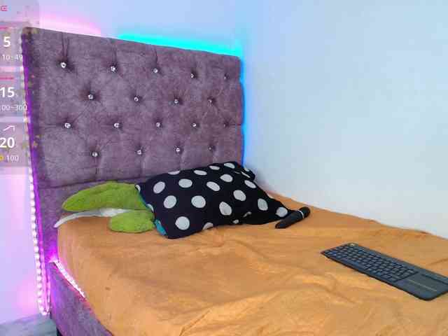 Rousemilf4u- webcam