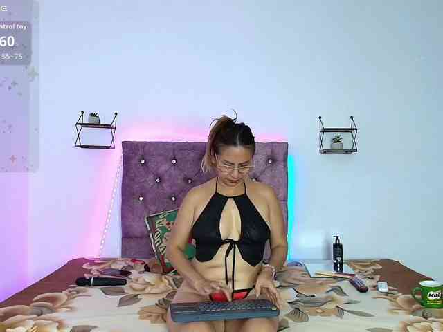 Rousemilf4u- webcam