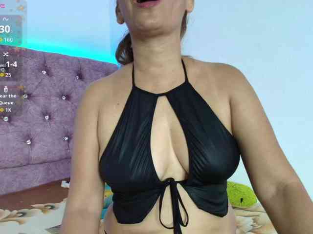 Rousemilf4u- webcam