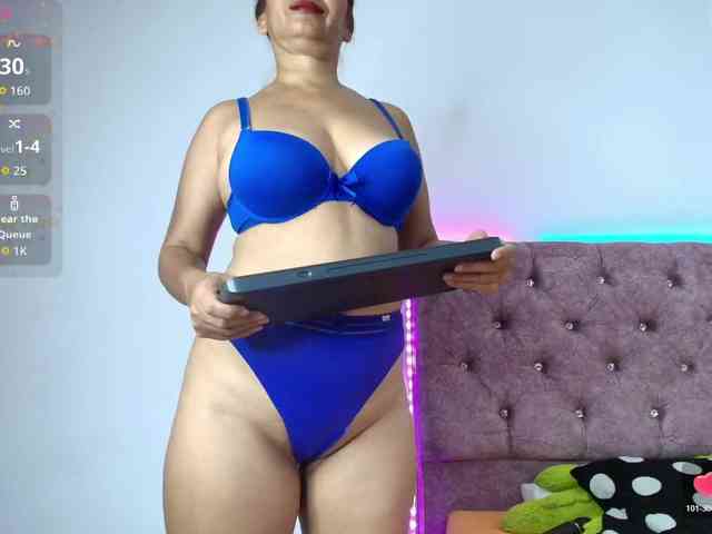 Rousemilf4u- webcam