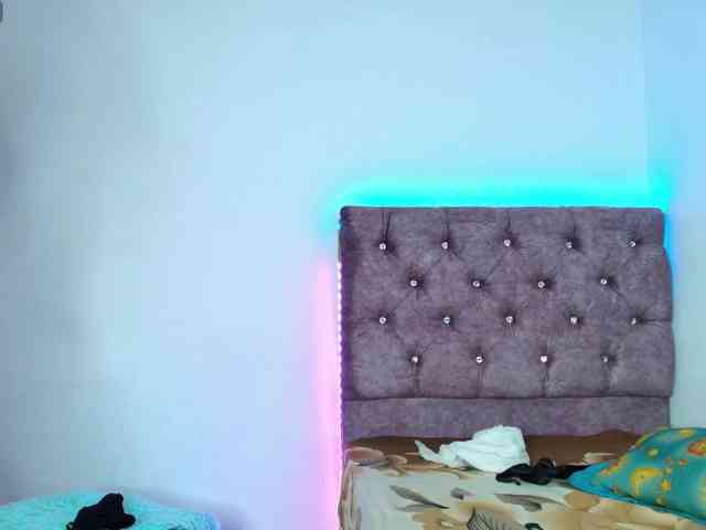 rousemilf4u-'s live room