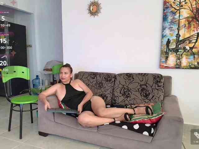 Rousemilf4u- webcam