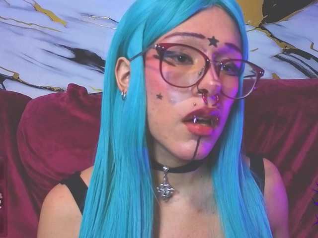 Dark-nina-