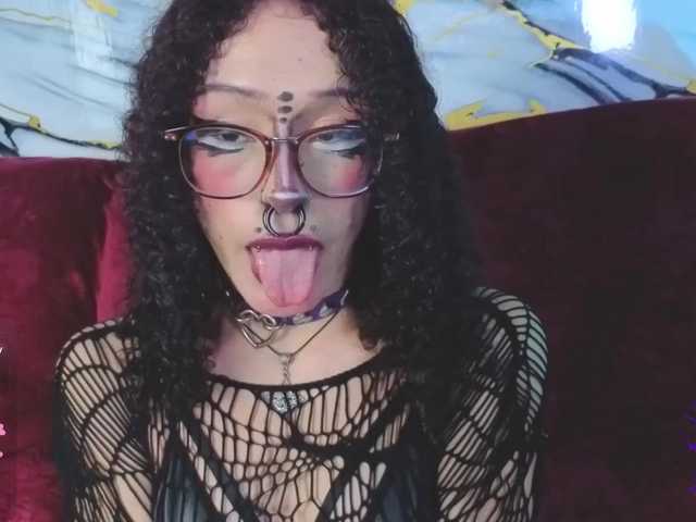 dark-nina-