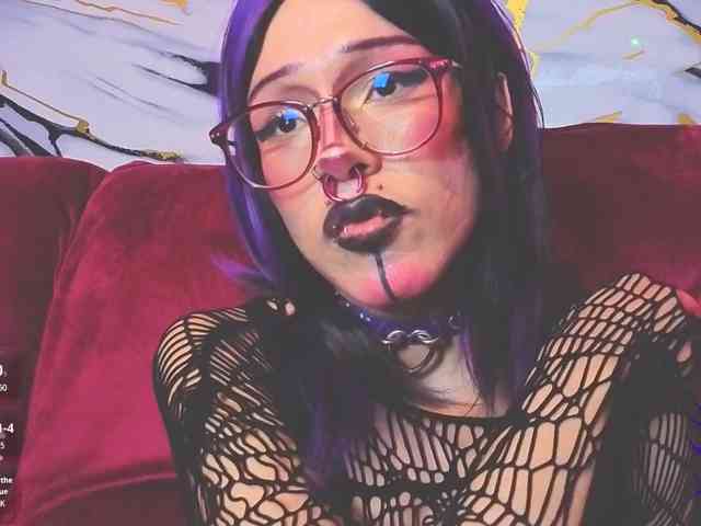 dark-nina-