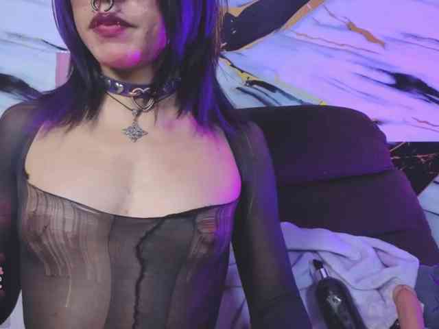 dark-nina-