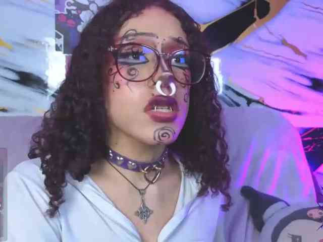 dark-nina-