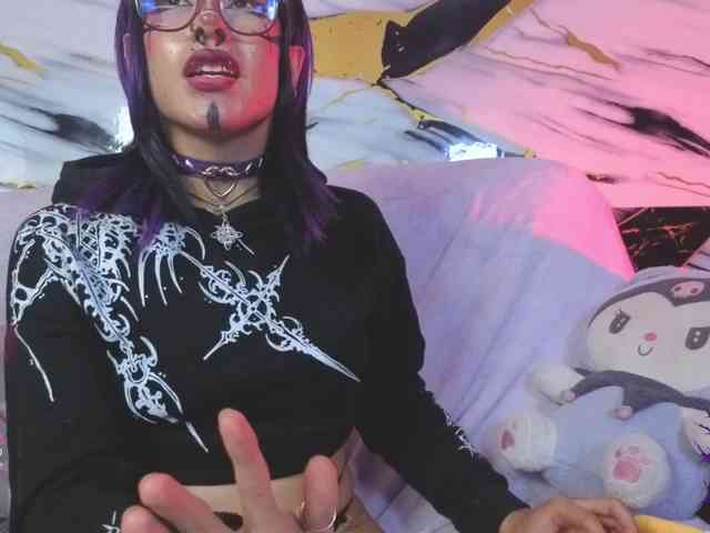 dark-nina-