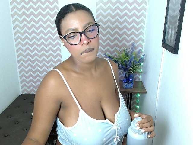 ShantalCarson live cam on BongaCams