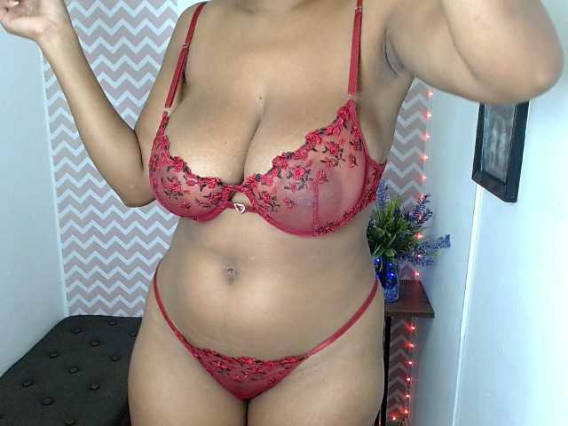 ShantalCarson live cam on BongaCams