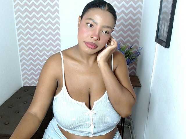 ShantalCarson live cam on BongaCams