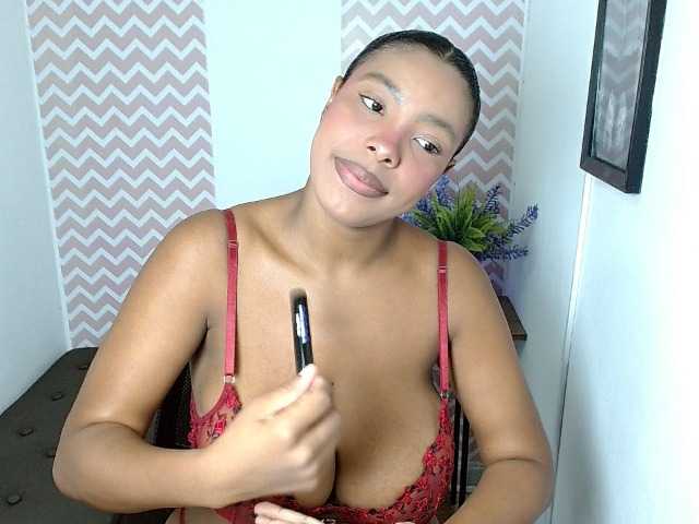 ShantalCarson live cam on BongaCams