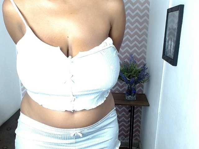 ShantalCarson live cam preview