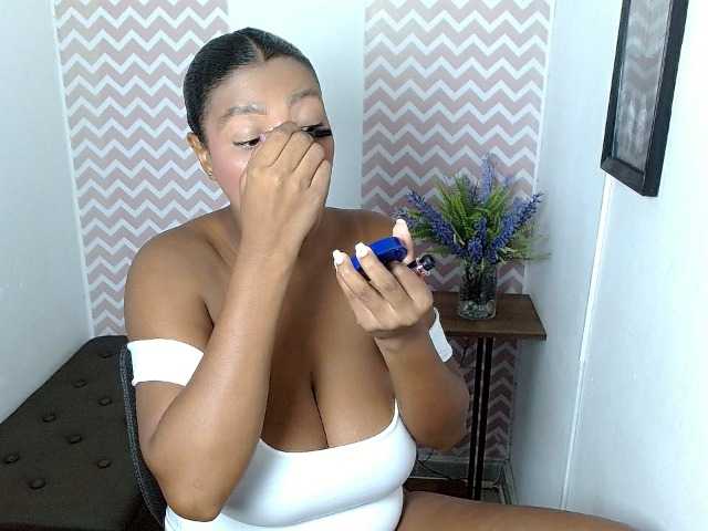 ShantalCarson live cam on BongaCams