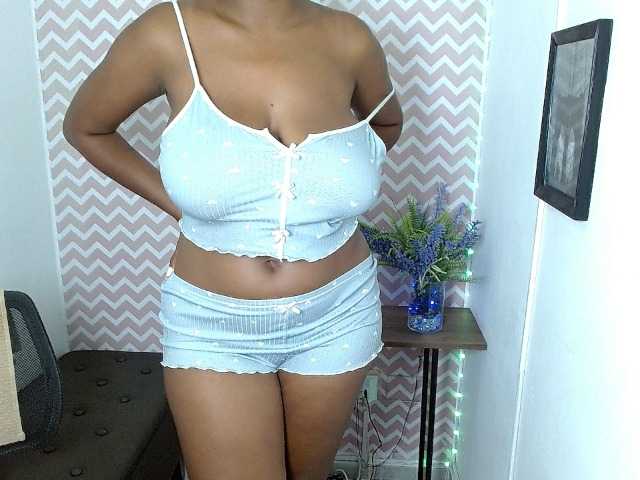 ShantalCarson live cam on BongaCams