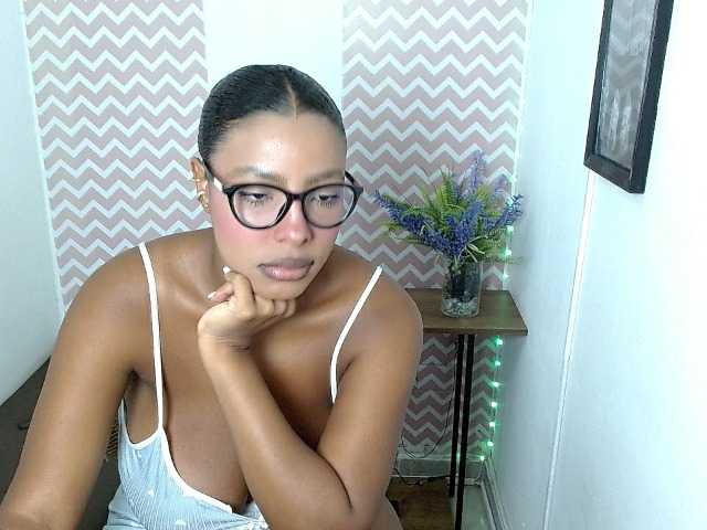 ShantalCarson live cam on BongaCams