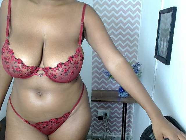 ShantalCarson live cam on BongaCams