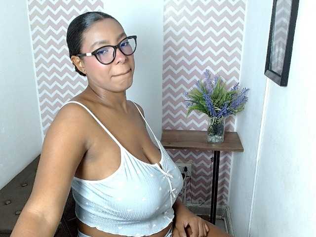 ShantalCarson live cam on BongaCams